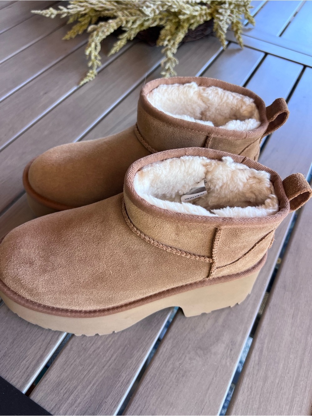 Cozy Suede Faux Fur Lined Platform Booties - Chestnut- Never Worn!